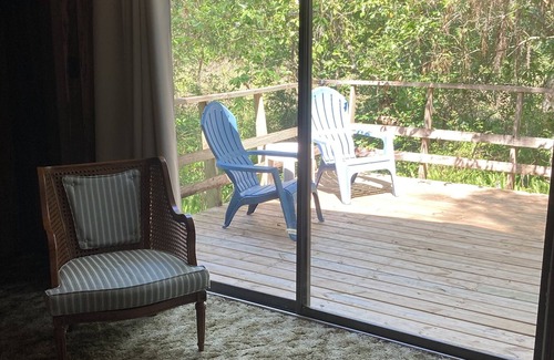 Lakeland Cabin | Cozy Cabin in the Woods - 10% Off Week's Stay