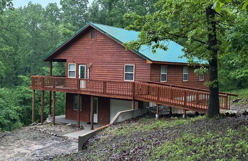 SaddleBrook House | Cozy cabin in Warsaw.nCabin in the woods, a perfect gateaway.!
