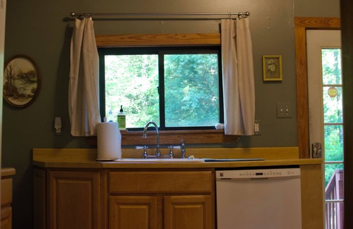 Fayetteville Cabin | Cozy Cabin @ Laurel Creek - NRG