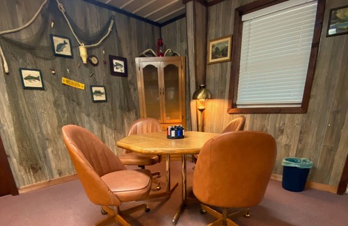 Hermitage Cabin | Cozy cabin located near the Dam on Pomme De Terre Lake, Grandpas Cabin