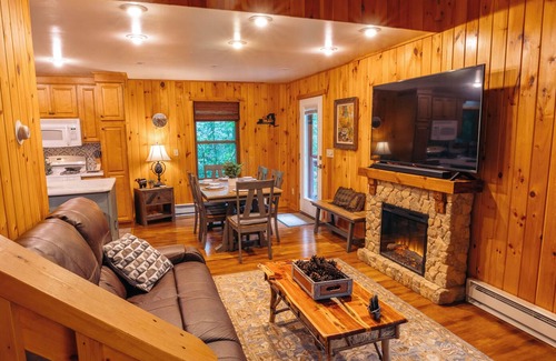 Jay House | Cozy cabin near Lake Placid & High Peaks. Featuring 7 person hot tub and skiing