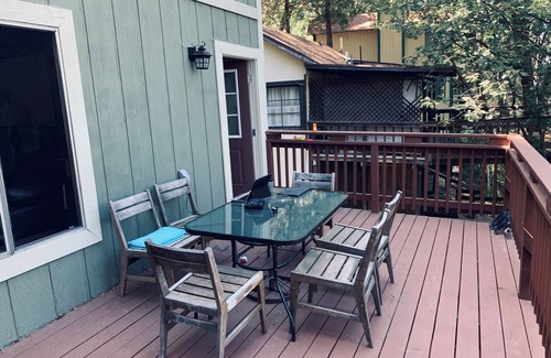Crestline Cabin | COZY CABIN NESR LAKE GREGORY