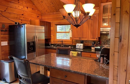 Tuckasegee Cabin | Cozy Cabin Nested in the Beautiful Blue ridge Mountains!