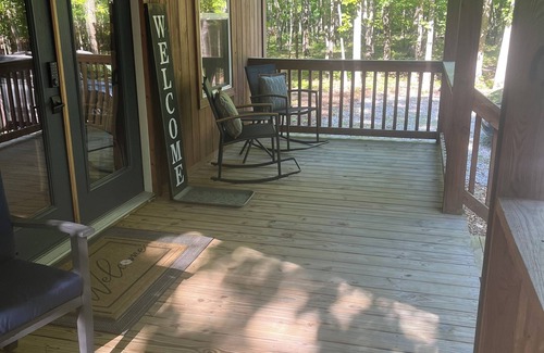 Cooleys Rift Cabin | Cozy Cabin on 5 wooden acres in Cooley's Rift