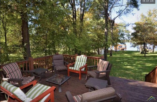 Dogwood House | Cozy Cabin on Lake Bob Sandlin