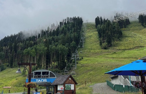 Taos Ski Valley Condo | Cozy Cabin on the Slopes