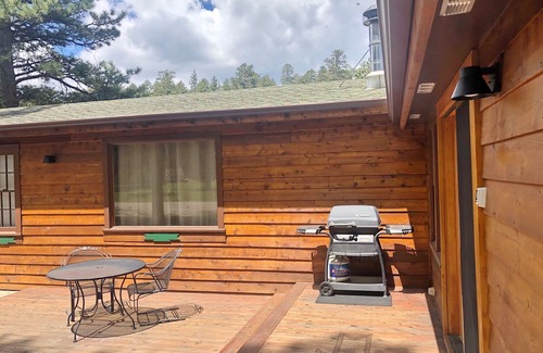 Estes Park Cabin | Cozy cabin on the river #6024