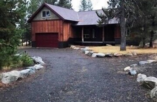 McCall Cabin | Cozy cabin perfect for family gatherings, great location in McCall!