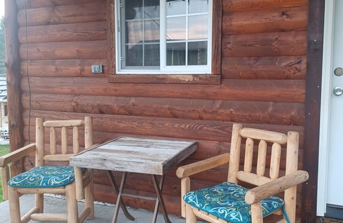 Columbia Falls Cabin | Cozy Cabin. Private and unique! Close to GNP and airport.