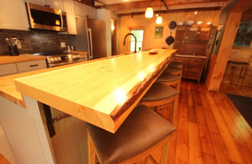 Morrisville House | Cozy Cabin Retreat in Scenic Elmore, Vermont