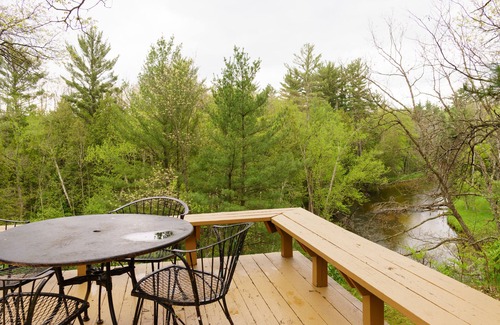 Branch Cabin | Cozy Cabin to Fish, Kayak, and Canoe the Pere Marquette River