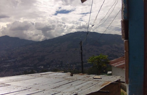 Manrique Cabin | Cozy cabin up the hills