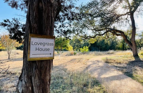 Dripping Springs Apartment | Cozy Cabin w Pvt Heated Pool Under Epic TX Stars