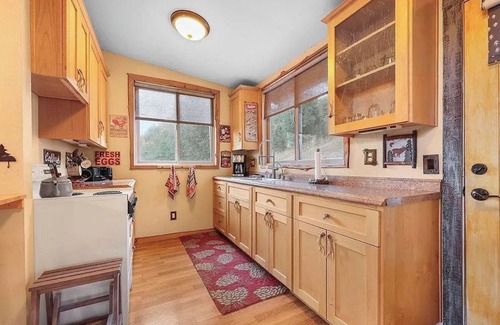 Descanso Cabin | Cozy cabin with 1 bedroom and WiFi, AC in beautiful Descanso
