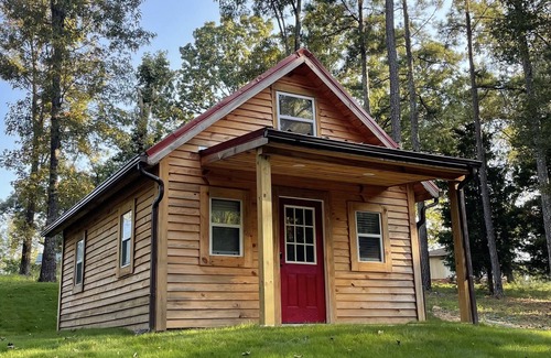Sycamore Cabin | Cozy cabin with modern concepts