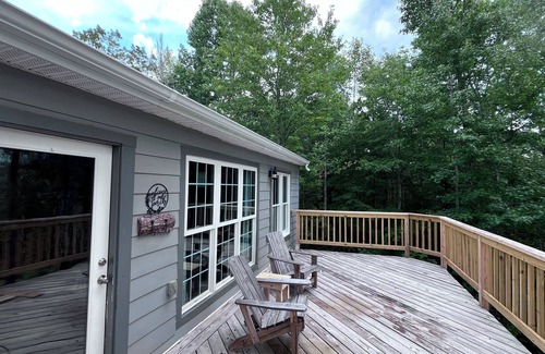 Tellico Plains Cabin | Cozy cabin with a million dollar view of the Cherokee Mountains