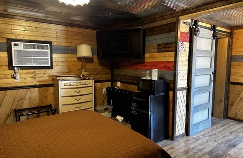 Alexander Cabin | Cozy cabins on beautiful Horseshoe Lake