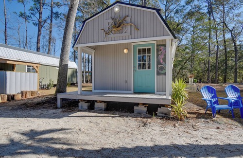 Sunset Beach Apartment | Cozy Calabash Studio ~ 4 Mi to Sunset Beach!