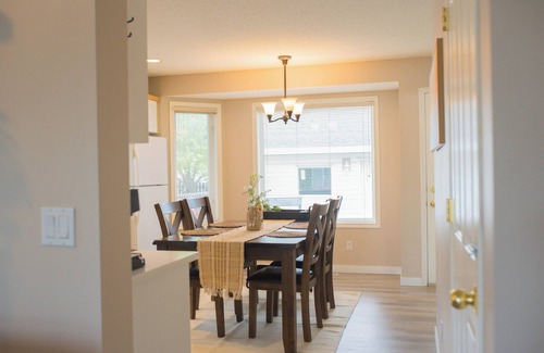 Country Hills House | Cozy Calgary Hideaway near Airport