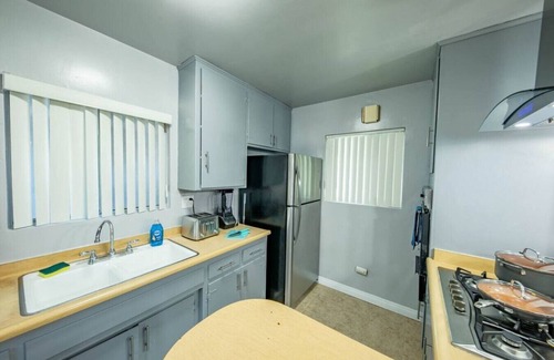 Monrovia House | Cozy, Calm, Cool 3Bd fenced yard