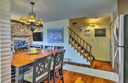 Village at Camelback House | Cozy Camelback, Pocono Retreat w/Mountain Views!