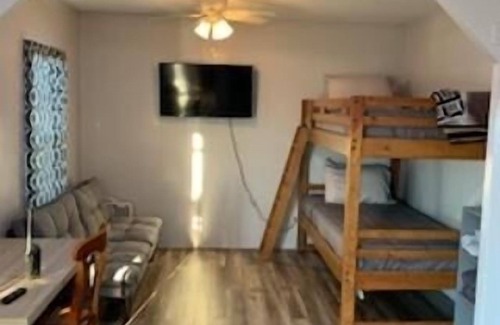 Boothville-Venice Cabin | Cozy camp on private property minutes from hunting, fishing and restaurants.