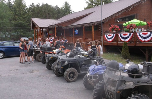 Redfield Cabin | Cozy Camp Retreat! Enjoy four wheeling, hunting, 3 miles to Redfield Reservoir.