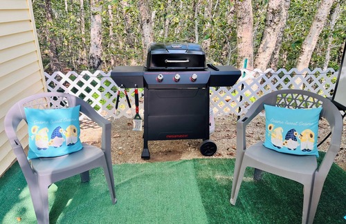 Orland House | Cozy Camper 40 Minutes from Acadia National Park