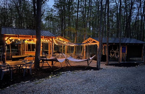 Watkins Glen RV Rental | Cozy camper w/private hot tub near the ❤️of Watkins Glen /The Lantern unit 3
