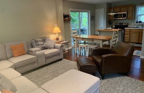 Rock Hall House | Cozy Cape Cod nestled in the heart of Rock Hall, sleeps 8 with pond view!
