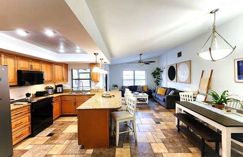 Fort Myers House | Cozy Cape Coral Home – 10 Mins to Fort Myers & Downtown