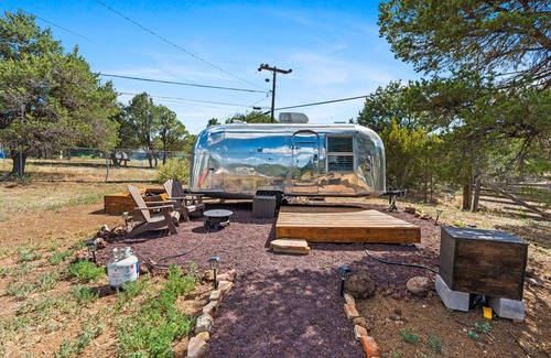 Williams House | Cozy Caravan - Glamping under Arizona Stars in Williams, AZ