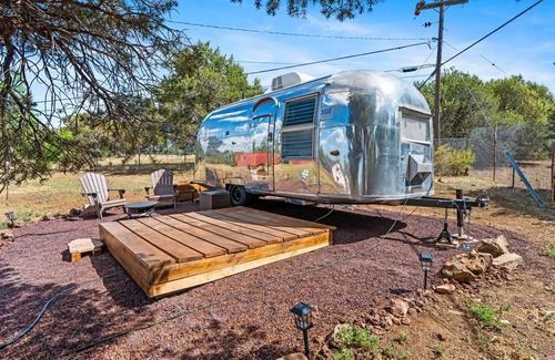 Williams House | Cozy Caravan - Glamping under Arizona Stars in Williams, AZ