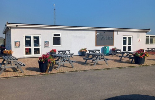 Mablethorpe and Sutton Ski Chalet | Cozy caravan in Mablethorpe