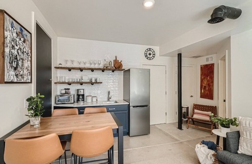 Sloan Lake House | Cozy Carriage House in Sloans Lake