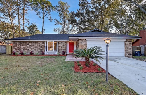 Westside House | Cozy Casa: 4Bd/2Bth Luxury Vacation Home! Sleeps8!
