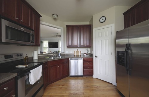 Cleveland Park Cottage | Cozy Casa in East Nashville 1 mi from Downtown! Fully Furnished, Private Home