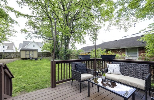 Cleveland Park Cottage | Cozy Casa in East Nashville 1 mi from Downtown! Fully Furnished, Private Home