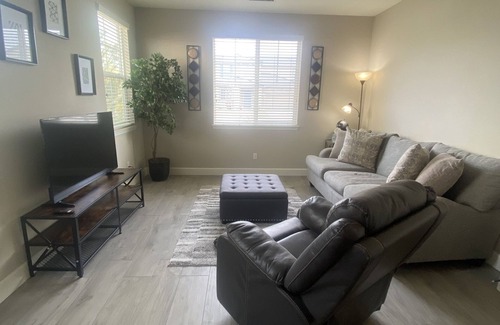 Sparks House | Cozy Casita located in Sparks