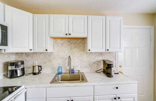 Windham Condo | Cozy Catskill Condo - 2 Mi to Windham Mountain Ski