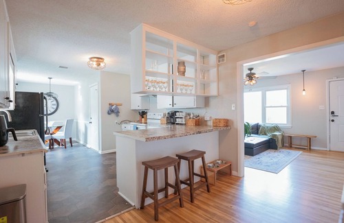 Wichita House | Cozy & Centrally located Home in Wichita