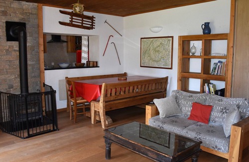 Pralognan-la-Vanoise Ski Chalet | Cozy chalet for 6 near center, south garden, 1 bedroom, mezzanine