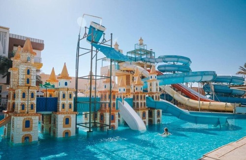 Village Road Ski Chalet | Cozy chalet in Mirage Bay Resort and Aqua Park, Hurghada, Red Sea, Egypt