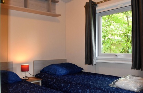 Goedereede Ski Chalet | Cozy chalet in Goedereede with garden