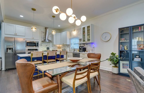 Third Ward House | Cozy Charlotte Retreat w/ Deck & Fire Pit!