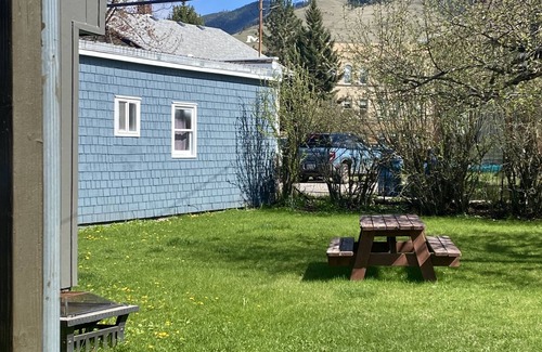 Rose Park House | Cozy, charming 3BR, 2B home blks from downtown Missoula, U of M, lots of shops