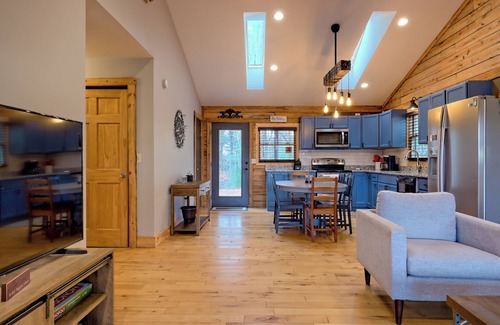 Epworth Cabin | Cozy Chic Cabin Retreat on 7 acres with hot tub. Pet-friendly.