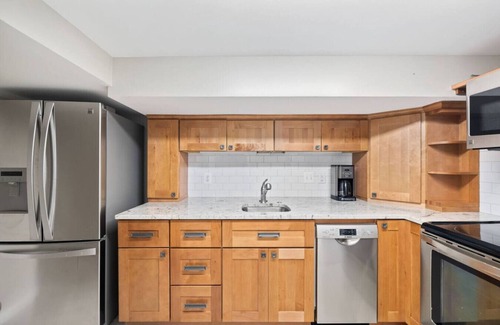 Arlington Apartment | Cozy Clarendon Studio, Minutes Walk to METRO