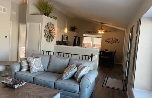 Ralston Valley House | Cozy, Clean & Fully Remodeled – Long Stay Friendly!