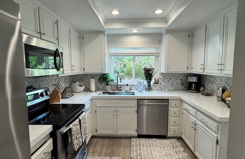 Laguna Niguel Condo | Cozy Coastal Condo – Walk to Beach & Golf - Long-Term Stays Welcome